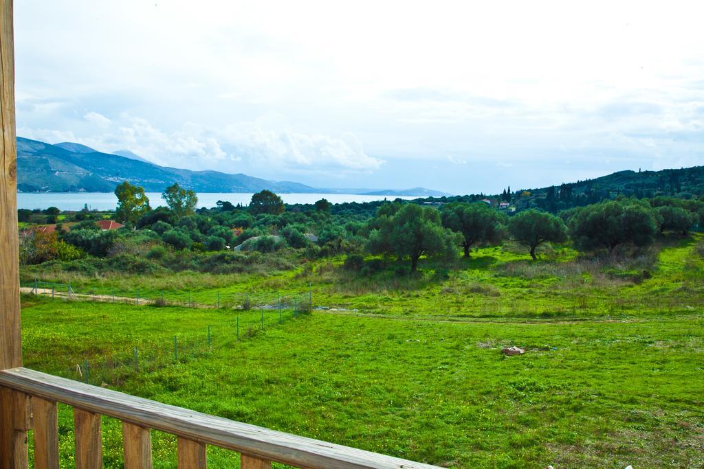 Ermolaos Hillside Villas Lixouri Esterno foto